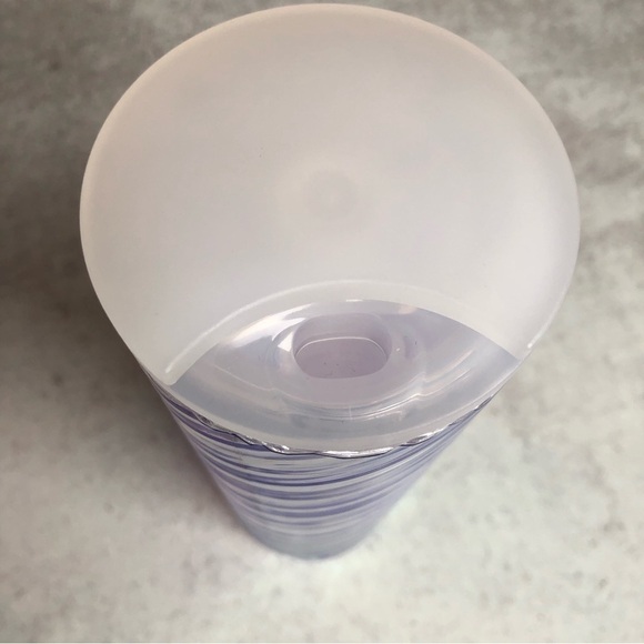 Starbucks Holiday 2022 Iridescent Tumbler 16 Ounce - Picture 5 of 10